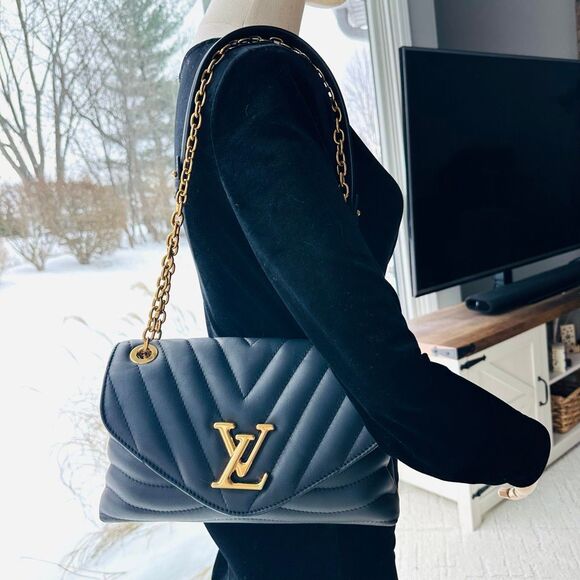 Louis Vuitton New Wave Chain Bag Noir - Picture 3 of 16